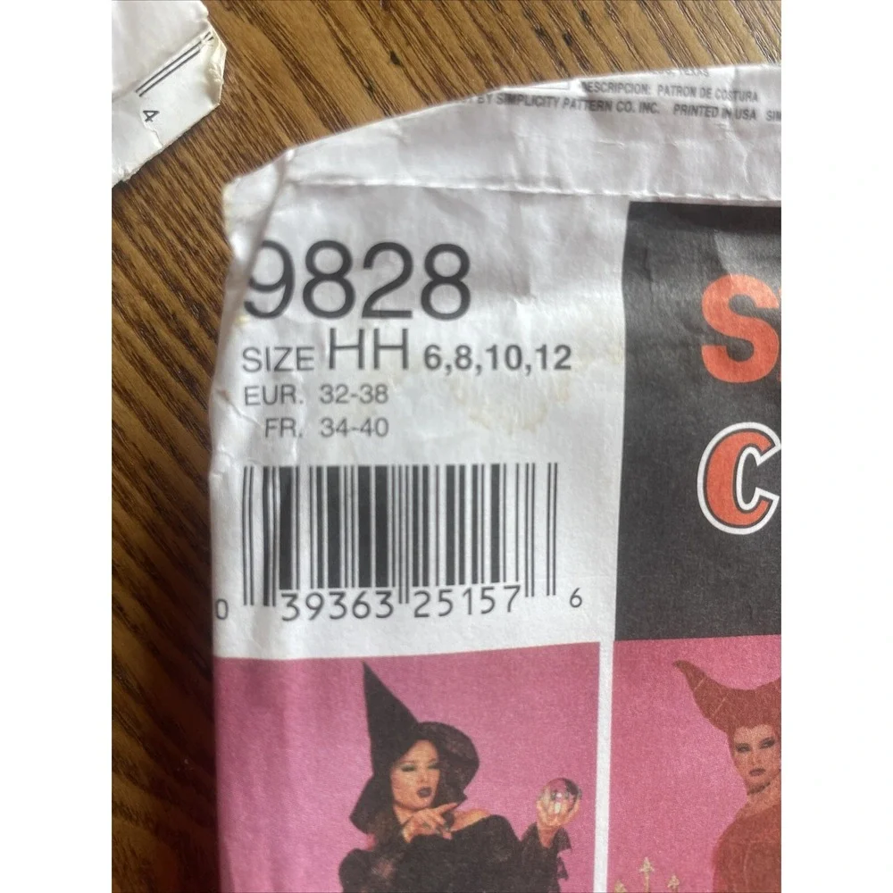 OOP Simplicity 9828 Pattern Halloween Costume‎ Witch Goth Vampire Misses 6-12